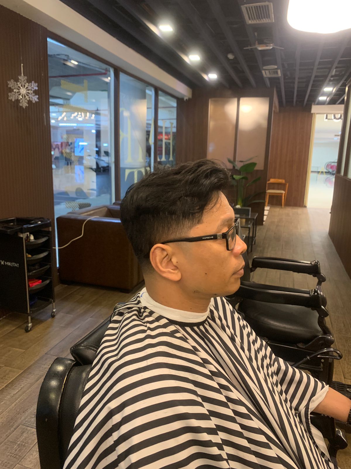 Men haircut